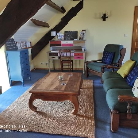 Apartamento Gite Le Grenier Aux Portes De Broceliande Réminiac Exterior foto