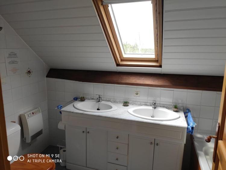 Apartamento Gite Le Grenier Aux Portes De Broceliande Réminiac Exterior foto